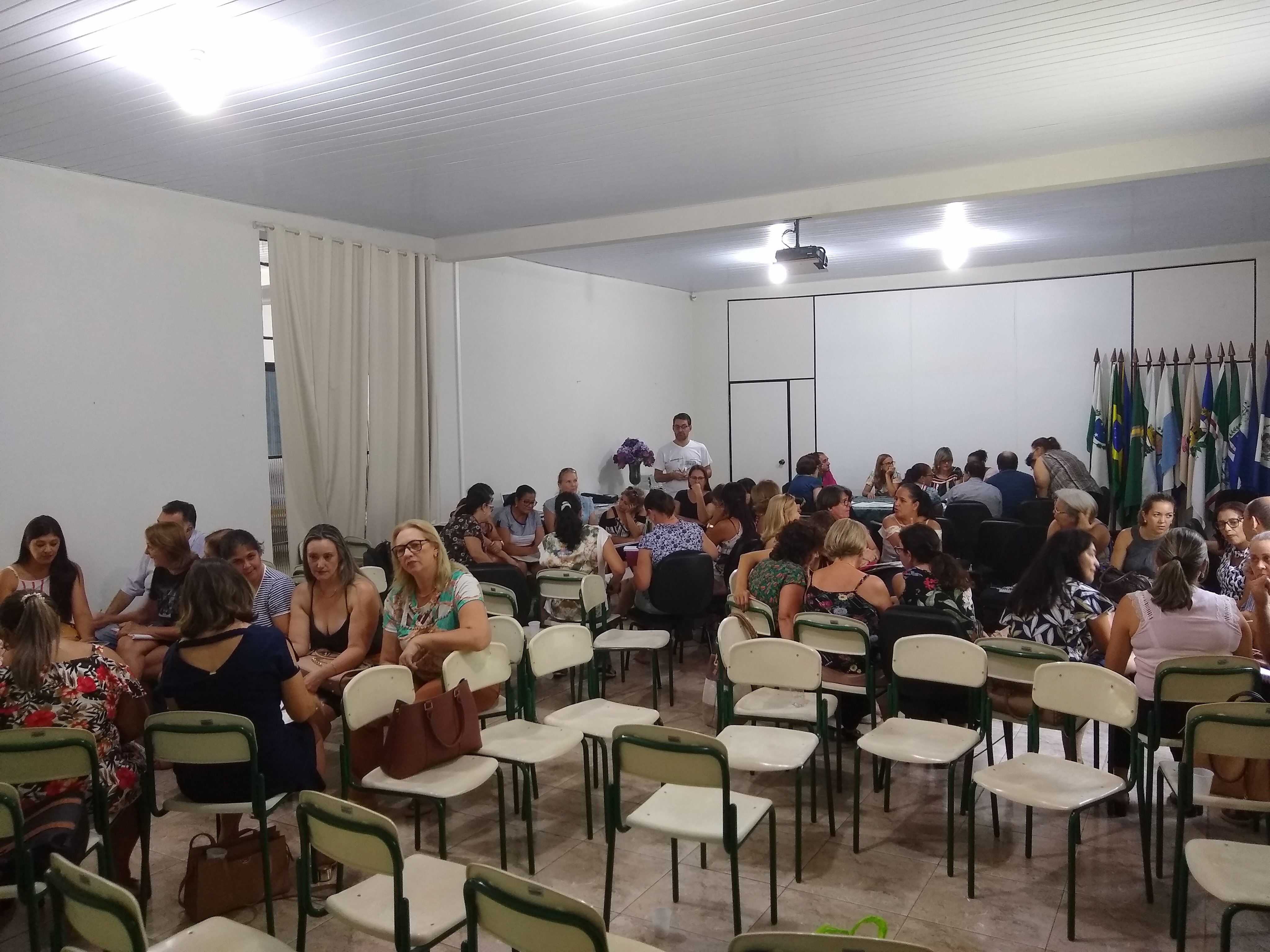 Oficina de preparação das equipes gestoras para os dias de estudo e planejamento