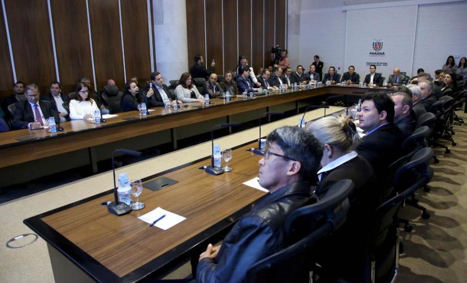 Reunião da COMAFEN com Governador