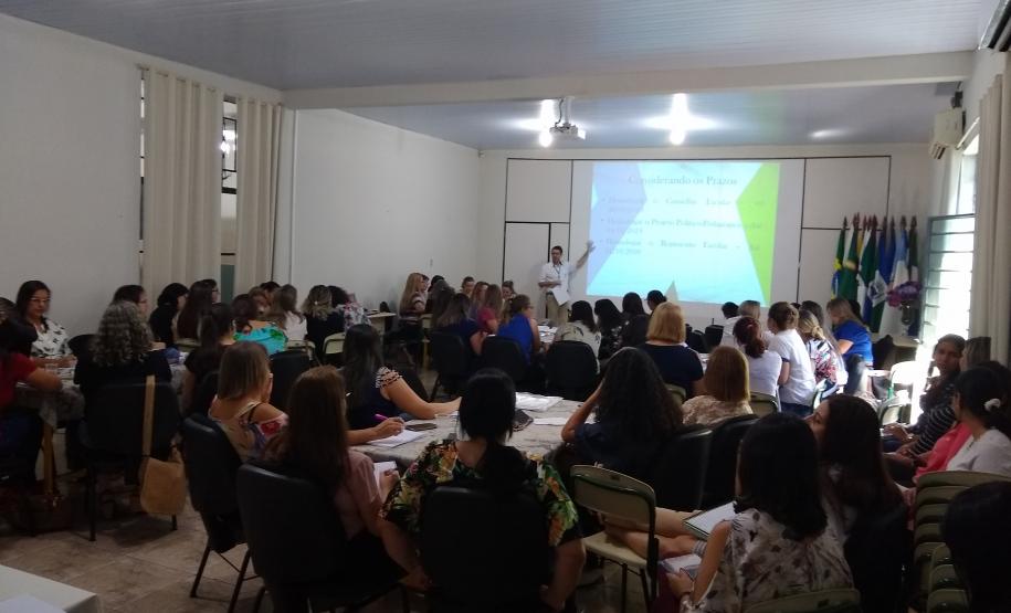 Equipe Pedagógica do NRE de Loanda realiza formação para Coordenadores Pedagógicos Municipais