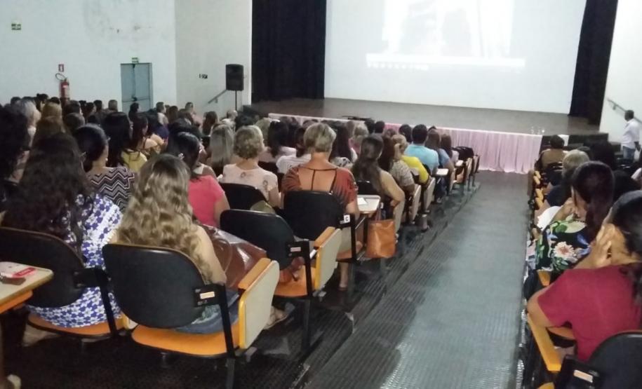 PMPR /3º CRPM /3º COMPANHIA INDEPENDENTE DE POLÍCIA MILITAR E NÚCLEO REGIONAL DE EDUCAÇÃO DE LOANDA REALIZARAM EM NOVA LONDRINA O III ENCONTRO DE CAPACITAÇÃO PARA PROFISSIONAIS DA EDUCAÇÃO PMPR /3º CRPM /3º COMPANHIA INDEPENDENTE DE POLÍCIA MILITAR E NÚCLEO REGIONAL DE EDUCAÇÃO DE LOANDA REALIZARAM EM NOVA LONDRINA O III ENCONTRO DE CAPACITAÇÃO PARA PROFISSIONAIS DA EDUCAÇÃO