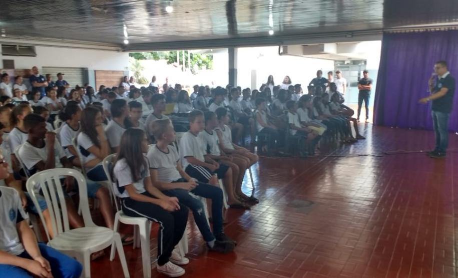 Alunos da Educação Profissional desenvolvem projeto de combate à Dengue em Escola Estadual de Querência do Norte.