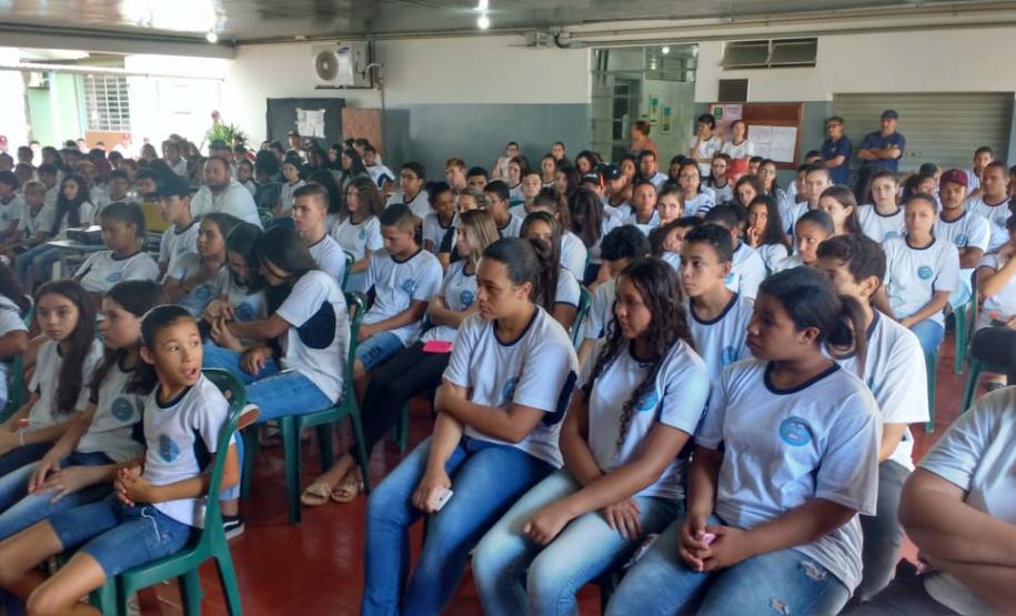 Alunos da Educação Profissional desenvolvem projeto de combate à Dengue em Escola Estadual de Querência do Norte.
