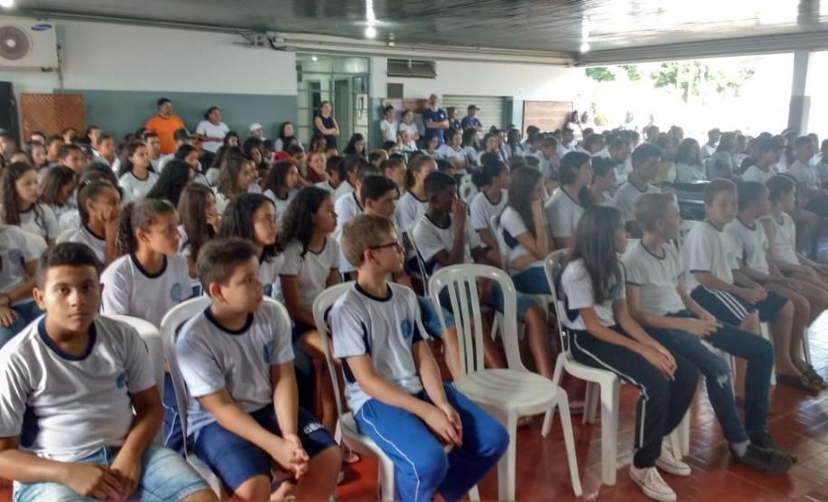 Alunos da Educação Profissional desenvolvem projeto de combate à Dengue em Escola Estadual de Querência do Norte.