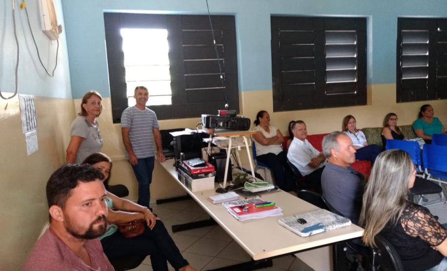 Equipe de Ensino acompanha Dias de Estudo e Planejamento nas Escolas