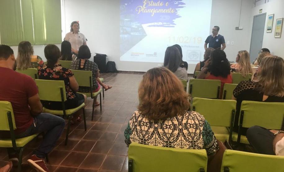 Equipe de Ensino acompanha Dias de Estudo e Planejamento nas Escolas