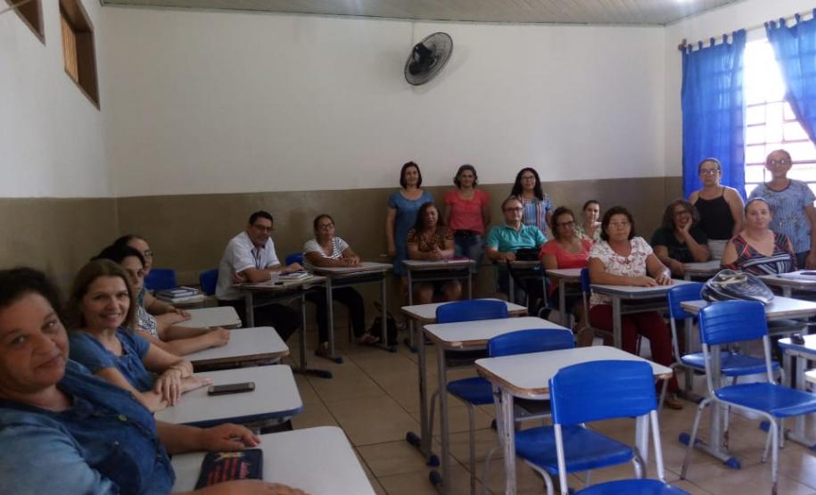 Equipe de Ensino acompanha Dias de Estudo e Planejamento nas Escolas