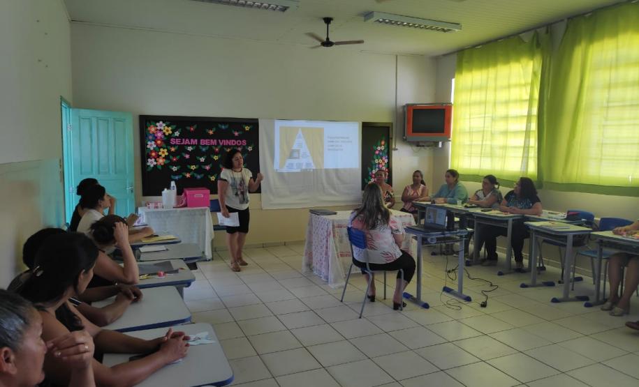 Equipe de Ensino acompanha Dias de Estudo e Planejamento nas Escolas
